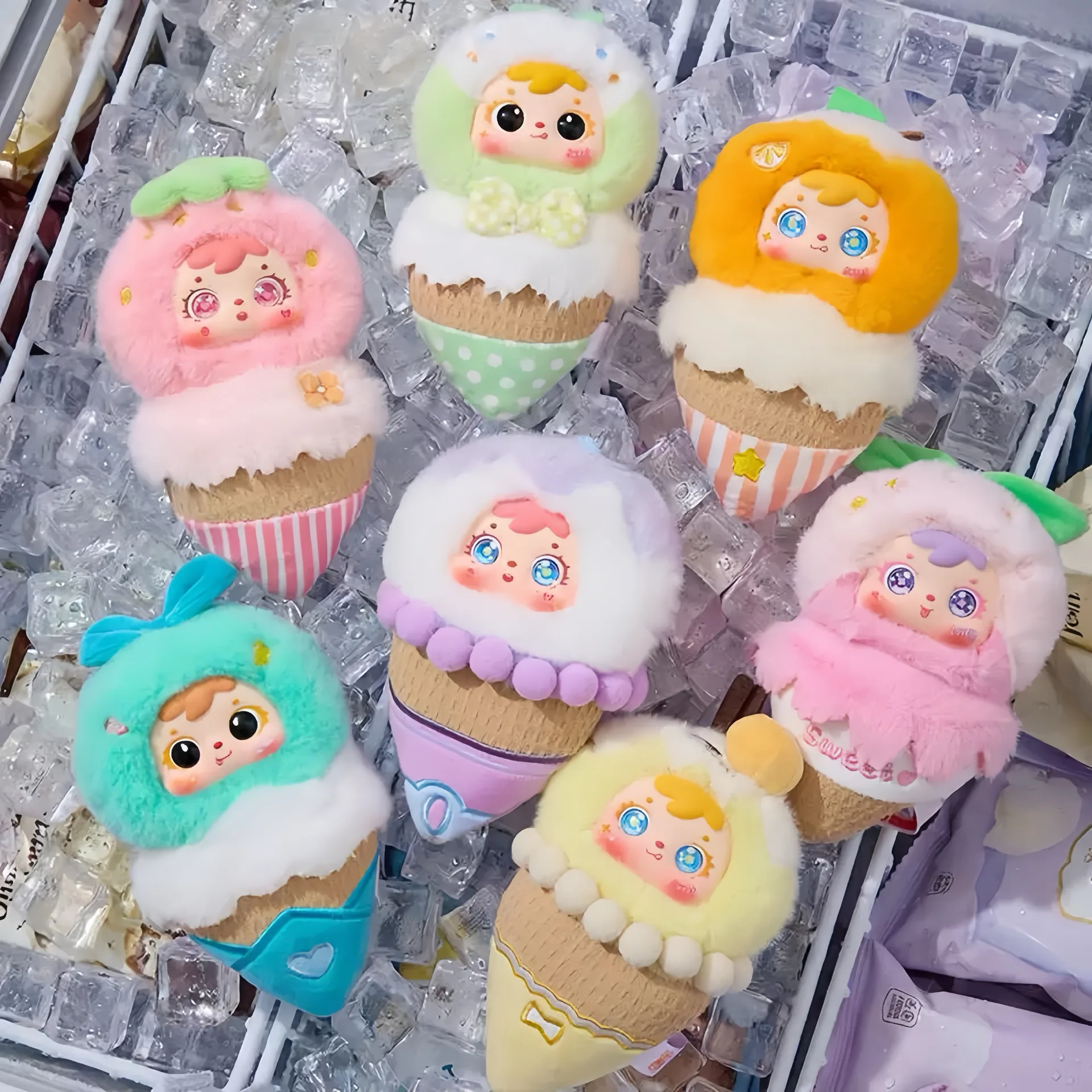 Samuel Delicious Dreamy Ice Cream Cone blind box series, view 3